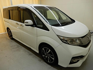 HONDA STEP WAGON 2017