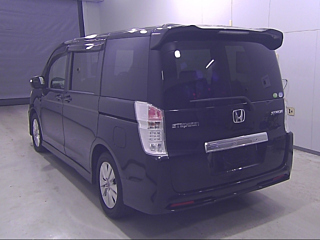 HONDA STEP WAGON 2012