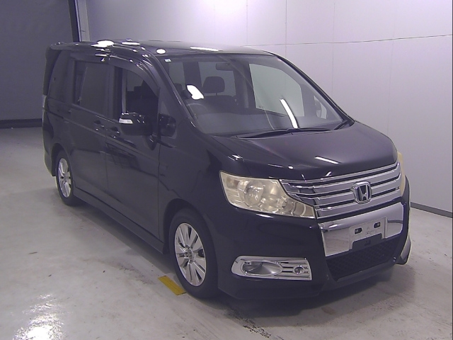 HONDA STEP WAGON 2012