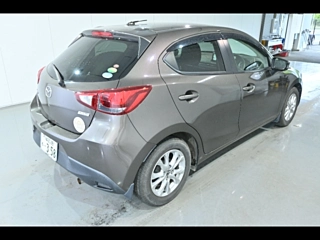 MAZDA DEMIO 2015