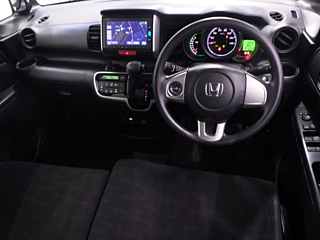 HONDA N BOX 2017