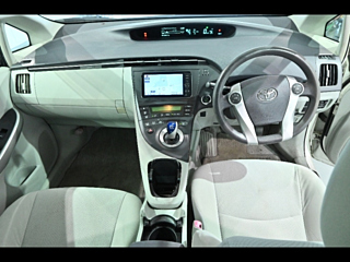 TOYOTA PRIUS 2011