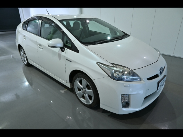 TOYOTA PRIUS 2011