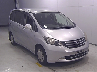 HONDA FREED 2008