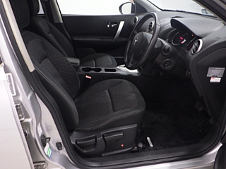 NISSAN DUALIS 2011