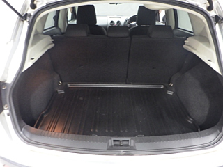 NISSAN DUALIS 2011