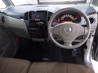 NISSAN ROOX 2012