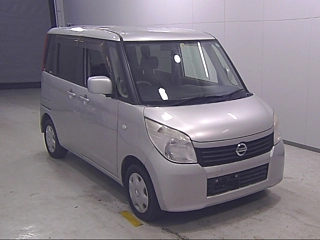 NISSAN ROOX 2012