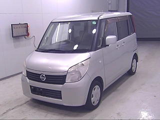 NISSAN ROOX 2012