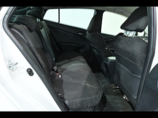 TOYOTA PRIUS 2019