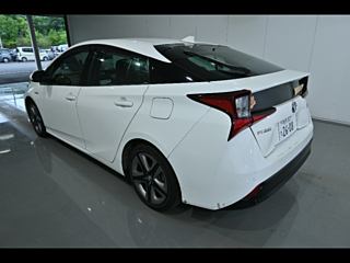 TOYOTA PRIUS 2019