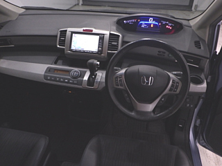 HONDA FREED 2012