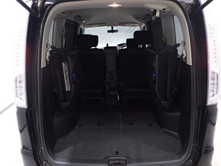 NISSAN SERENA 2013