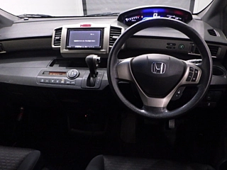 HONDA FREED 2012