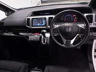 HONDA STEP WAGON 2013