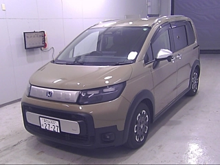 HONDA FREED 2024