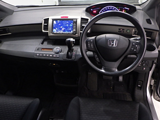 HONDA FREED 2012