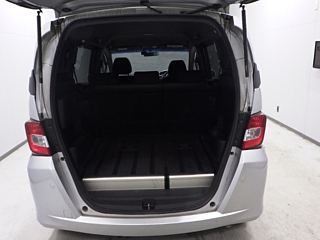HONDA FREED 2012