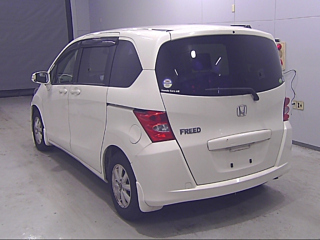 HONDA FREED 2009