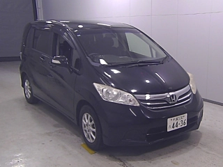 HONDA FREED 2013