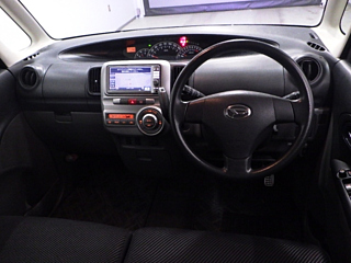 DAIHATSU TANTO 2008