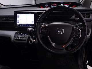 HONDA STEP WAGON 2016