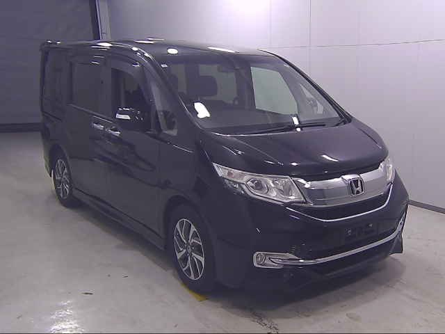 HONDA STEP WAGON 2016