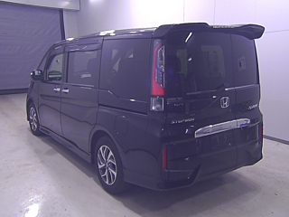 HONDA STEP WAGON 2016