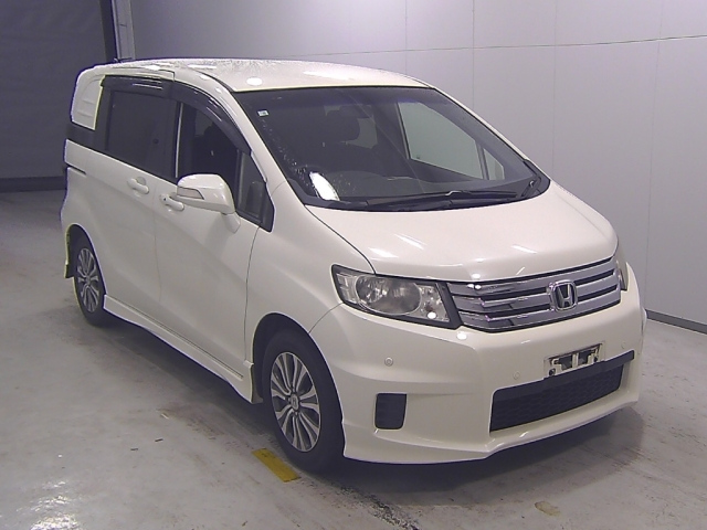 HONDA FREED 2012