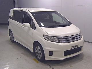 HONDA FREED 2012