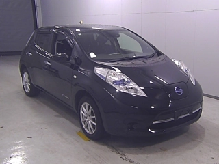 NISSAN LEAF 2017