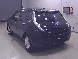 NISSAN LEAF 2017