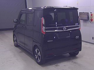 NISSAN ROOX 2020