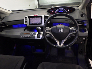 HONDA FREED 2012