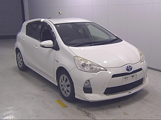 TOYOTA AQUA 2012