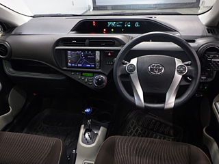 TOYOTA AQUA 2012