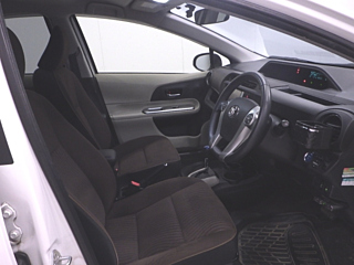 TOYOTA AQUA 2012
