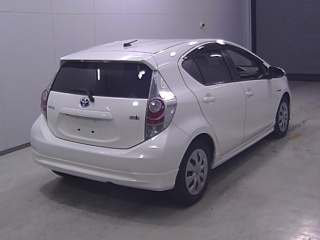 TOYOTA AQUA 2012