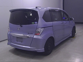 HONDA FREED 2013