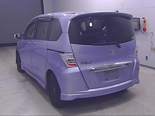 HONDA FREED 2013