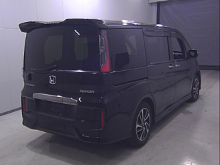 HONDA STEP WAGON 2016