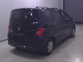 HONDA FREED 2011