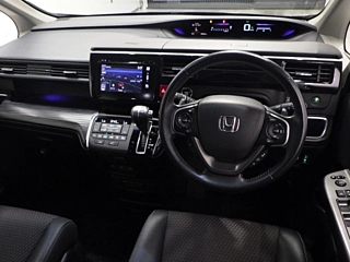HONDA STEP WAGON 2015