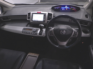 HONDA FREED 2012
