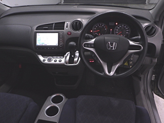 HONDA STREAM 2010