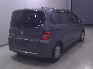 HONDA FREED 2010