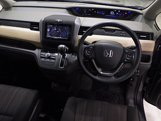 HONDA FREED 2018