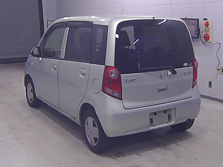 HONDA LIFE 2010