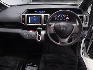 HONDA STEP WAGON 2012