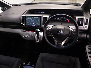 HONDA STEP WAGON 2014